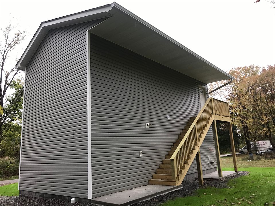 2nd image of 575 Irondale Rd