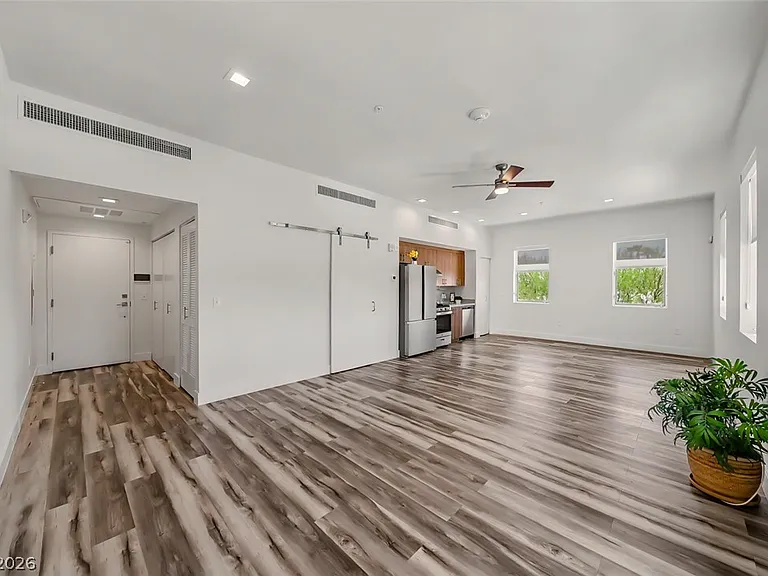 322 S Water St #202 — Photo 1