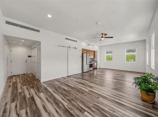 322 S Water St #202, Henderson, NV 89015