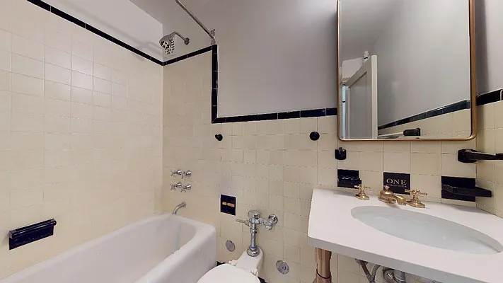 Rented by Bond New York | media 31