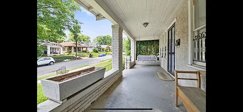 1982 Vinton Ave Photo 1