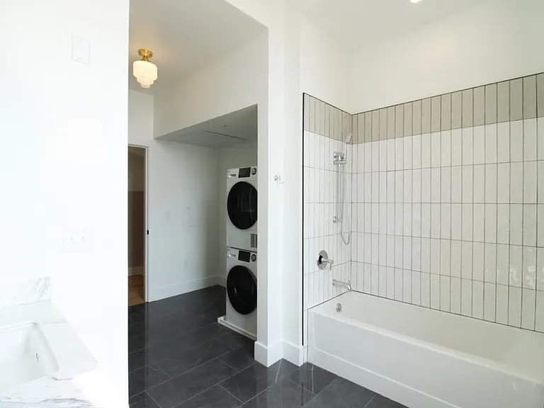 30 W Broad St #208 — Photo 10