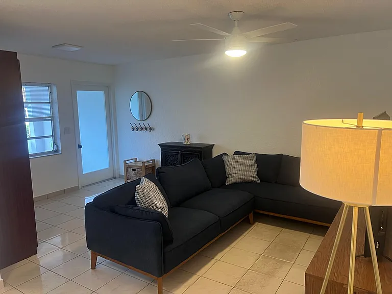 181 NE 14th Ave #20A — Photo 9