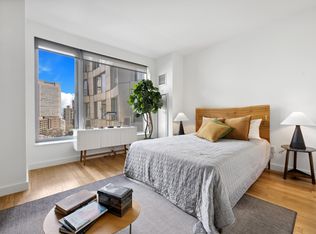 8 Spruce St APT 19U, New York, NY 10038