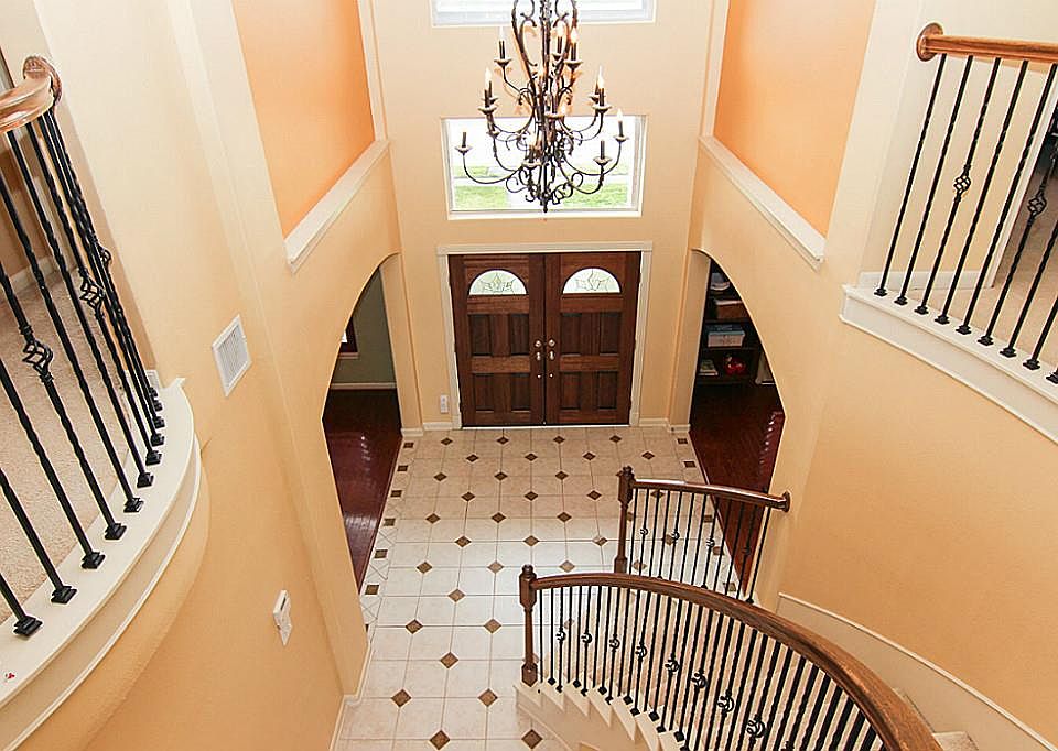 1st image of 1392 San Remo Ln