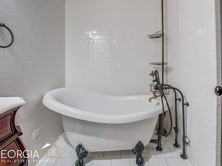 4173 Raphael St SW — Photo 16