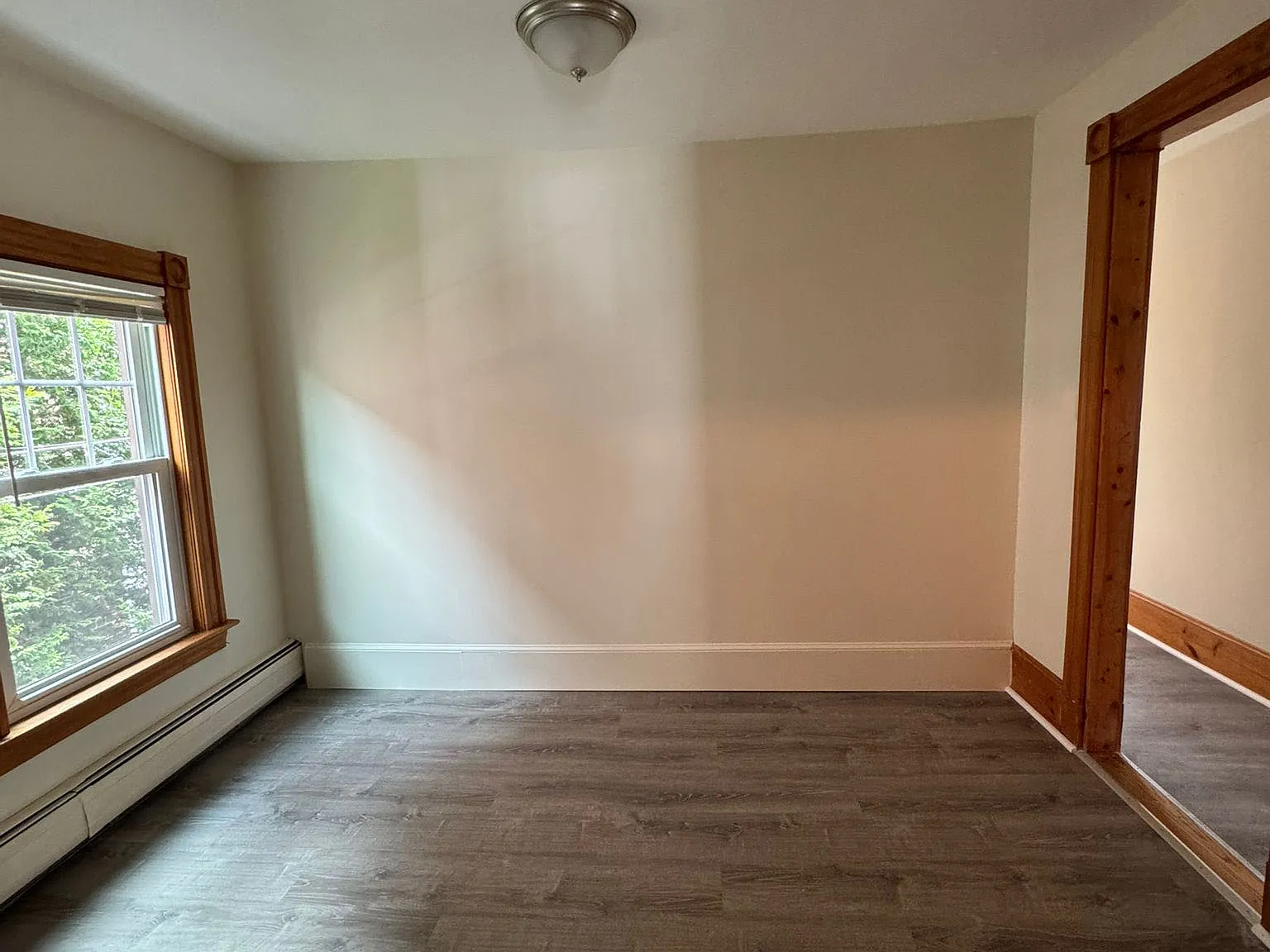 5 bed, 1600 sqft, $1,110 — Photo 3