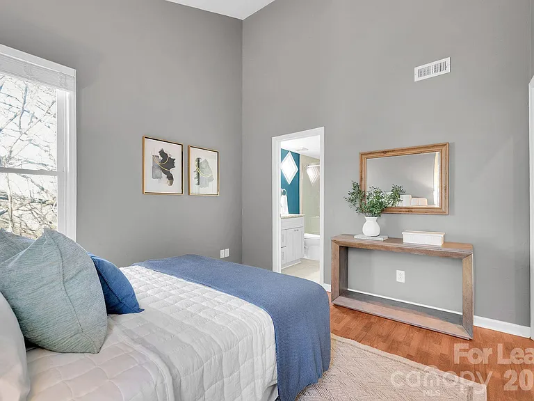 300 S Cedar St #2 — Photo 8