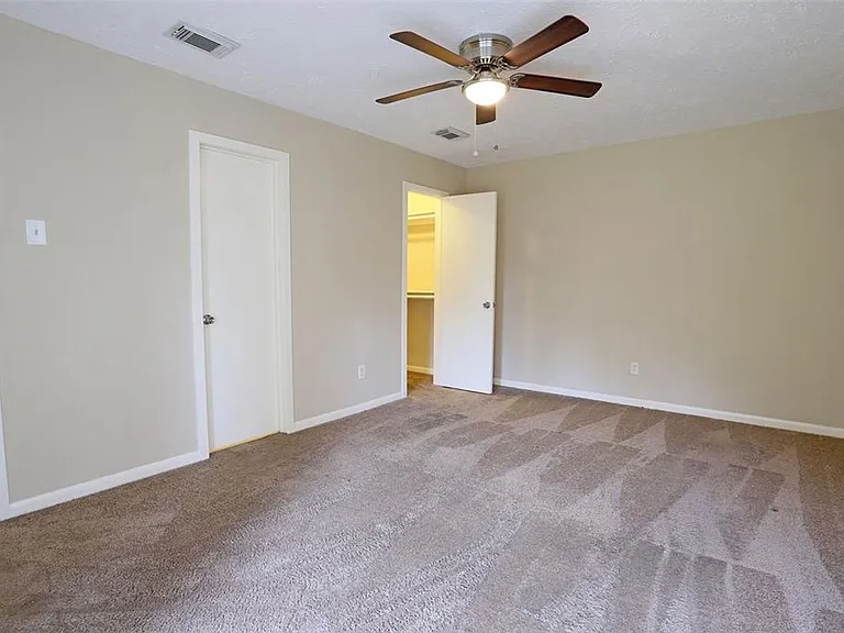 11011 Shadowfield Dr — Photo 15