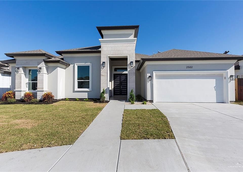 1st image of 2502 Zinnia St