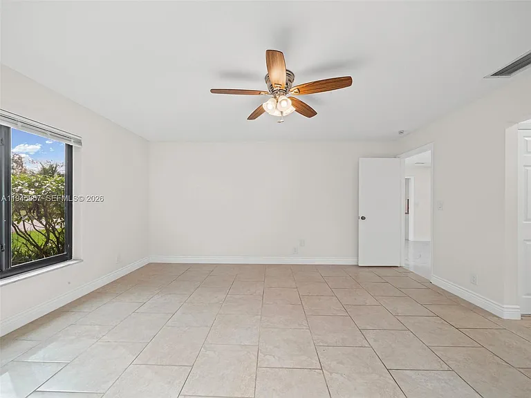 10251 NW 39th Ct — Photo 28