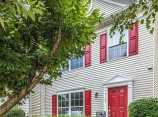 6104 Pine Crest Ln, Frederick, MD 21701