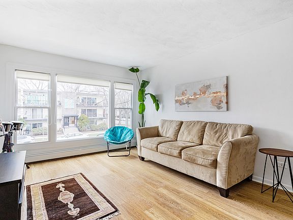 5th image of 400 S Elmwood Ave APT 2S