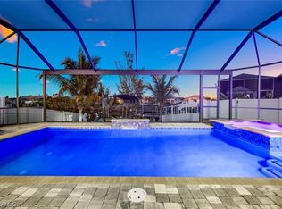 3915 Gulfstream Pkwy, Cape Coral, FL 33993