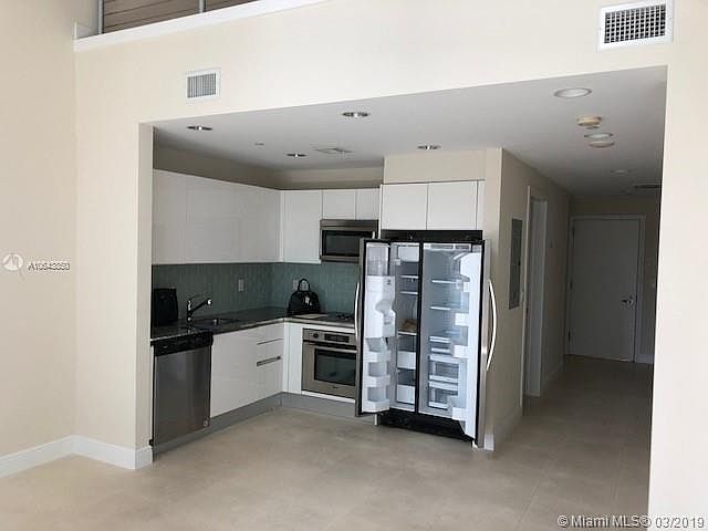1st image of 1060-4 Brickell Ave