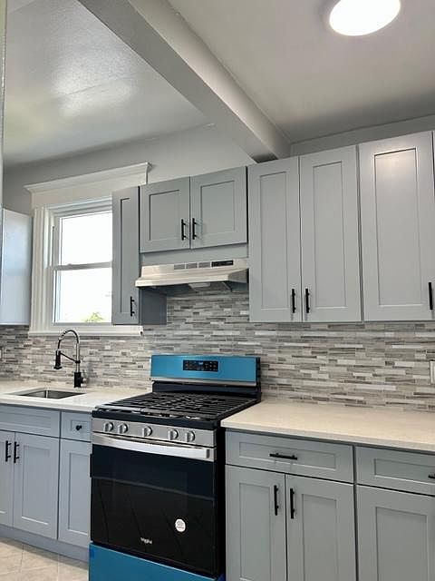 1st image of 78 Clinton Pl Floor 2