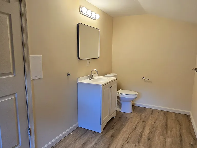 542 Iron St — Photo 50