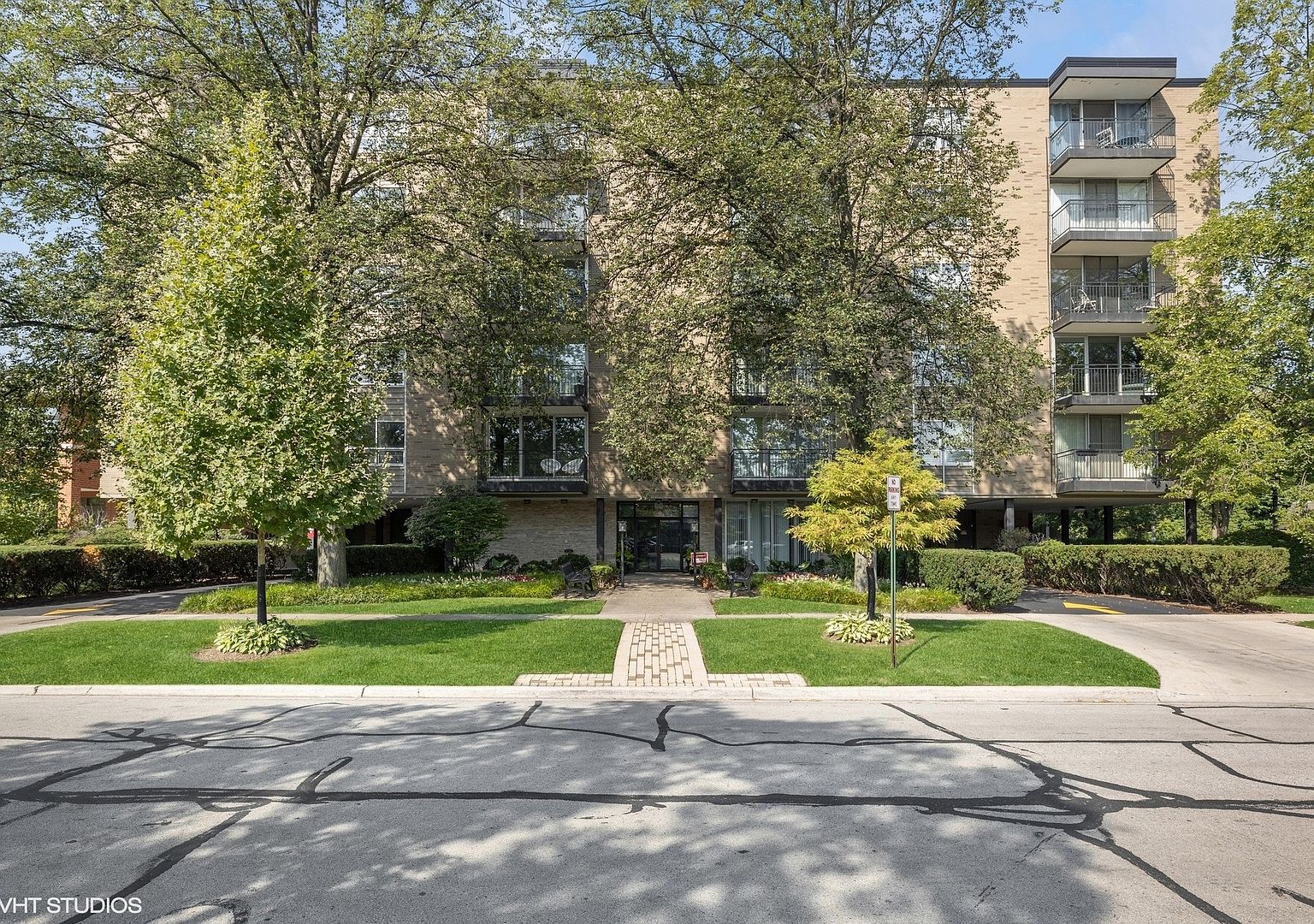 424 Park Ave APT 602, River Forest, IL 60305 MLS 11886379 Zillow