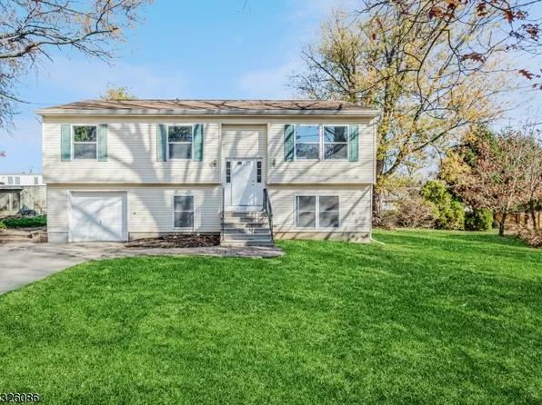 132 Hazelhurst Ave, Ewing Twp., NJ 08638