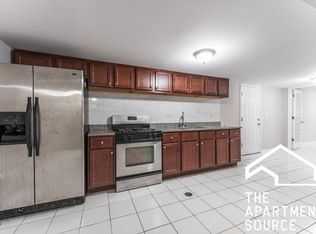 1317 W Foster Ave #G, Chicago, IL 60640