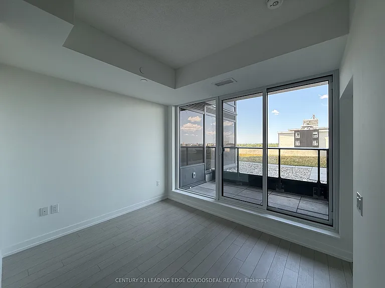 4010 Eglinton Ave W #920 — Photo 3