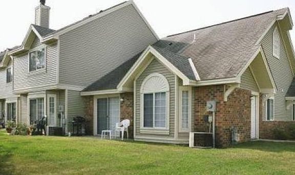 4th image of 4882 Birch Lake Cir