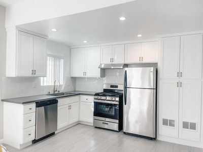 1119 Exposition Blvd, Los Angeles, CA, 90007