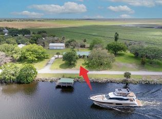 2531 River Rd, Moore Haven, FL 33471