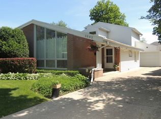 3203 Hill Ln, Wilmette, IL