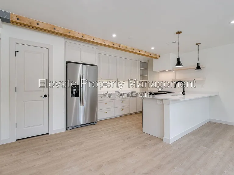844 NW 43rd St #102 — Photo 11