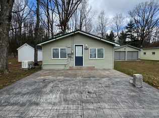 19572 Park Rd, Big Rapids, MI 49307