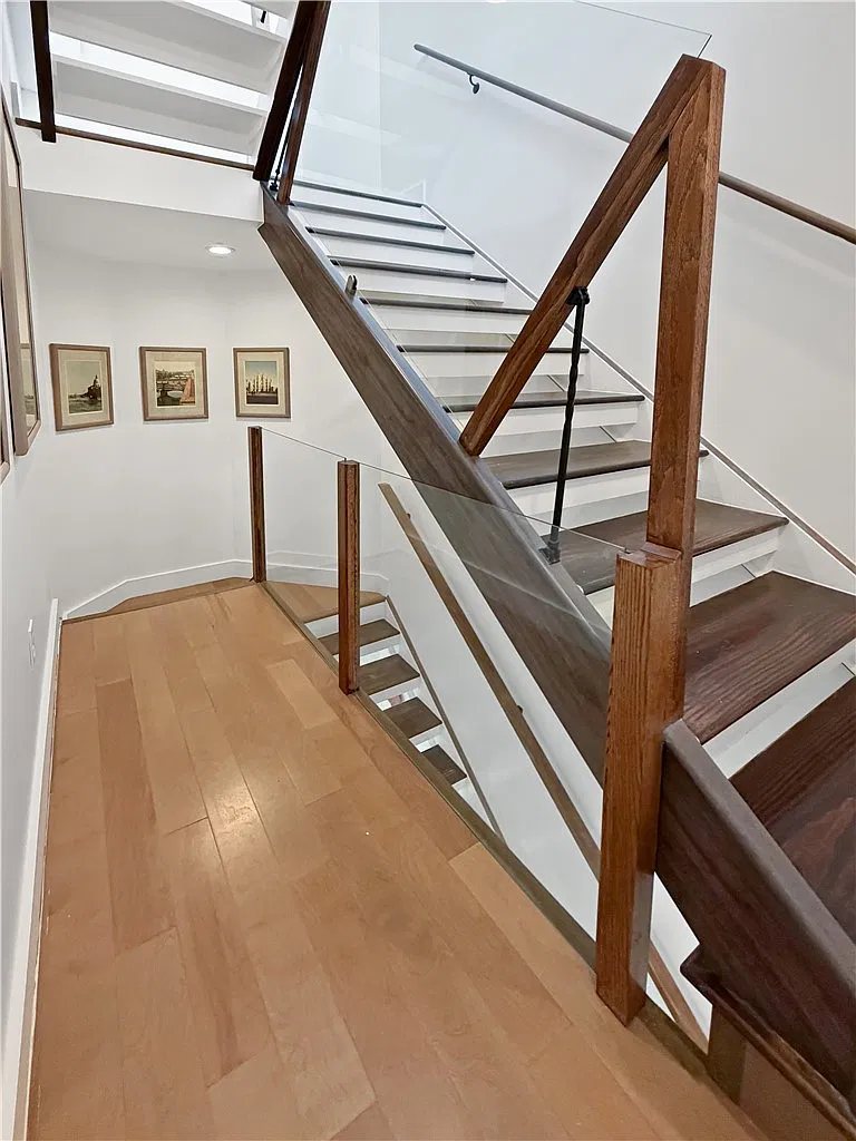 2 bed, 1449 sqft, $3,500 — Photo 4