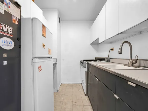 180 West End Avenue image 12 of 25