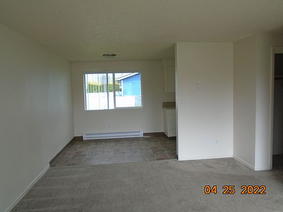 3rd image of 850 N 4th St