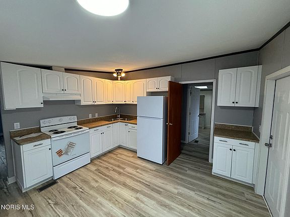 3rd image of 4705 County Road 1575