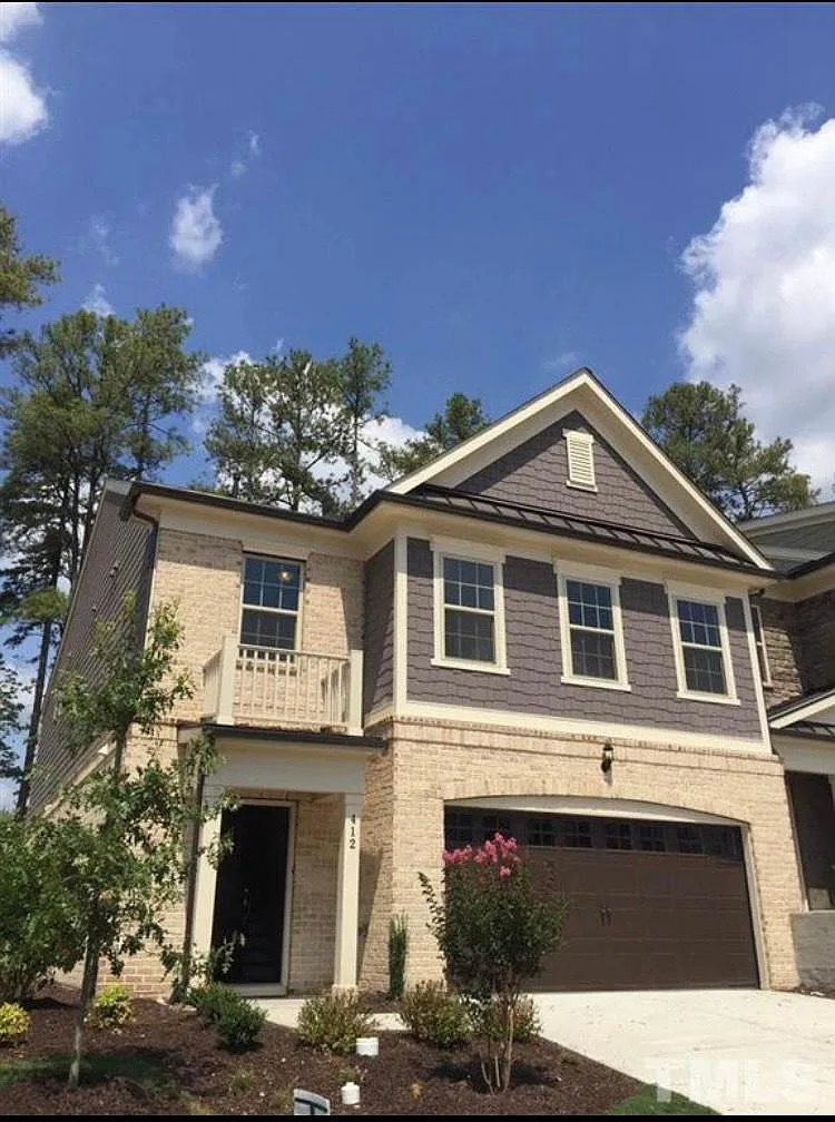 Building Photo - 110 Park Manor Ln