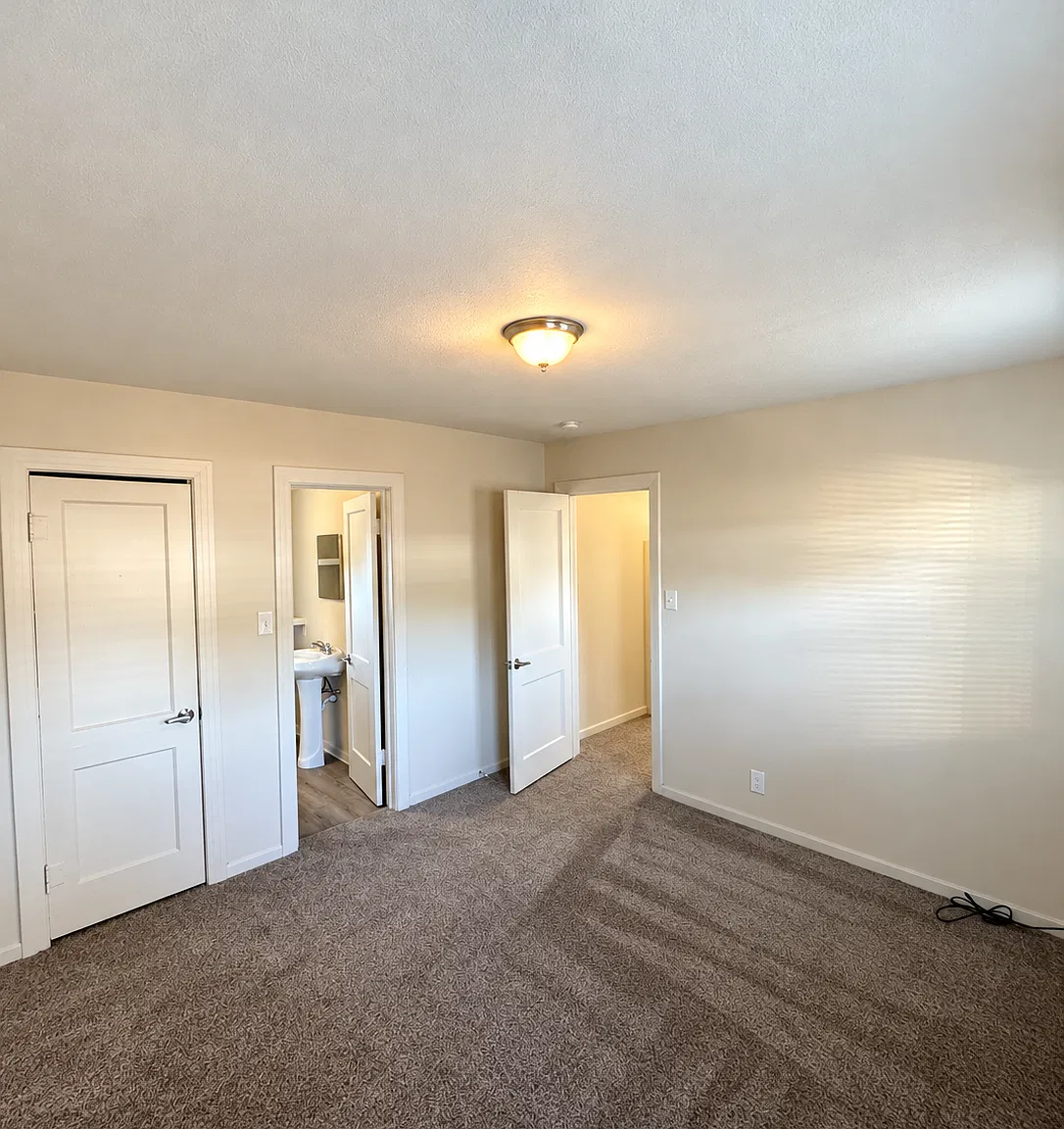 1 bed, $995 — Photo 4