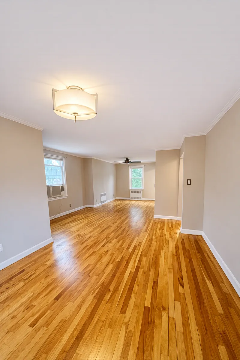 Building Photo - 9 Virginia St #2