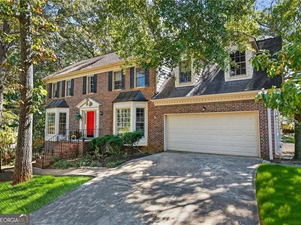 4880 Racquet Ct, Duluth, GA 30096