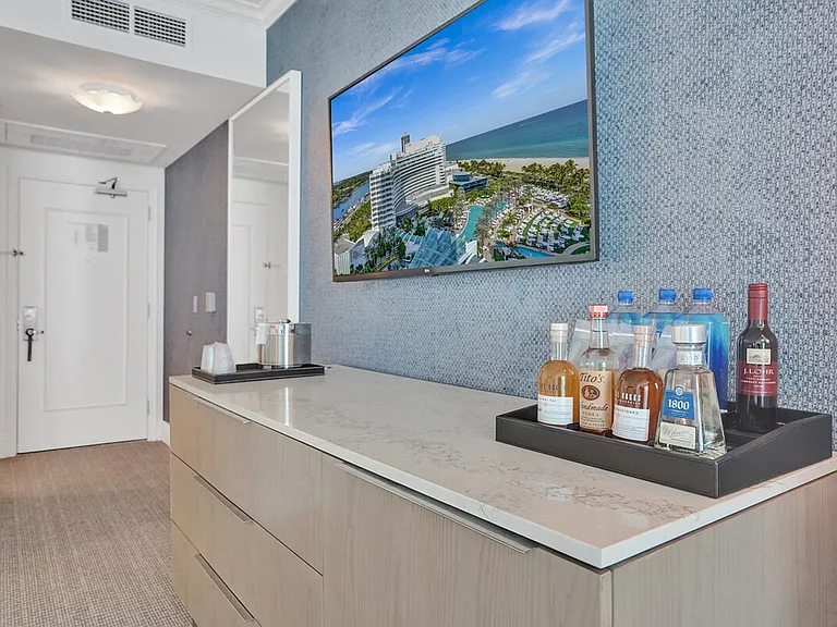4441 Collins Ave #ID1540528P — Photo 21