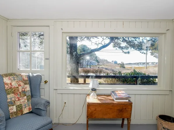 18 Ormond Dr, East Falmouth, MA 02536