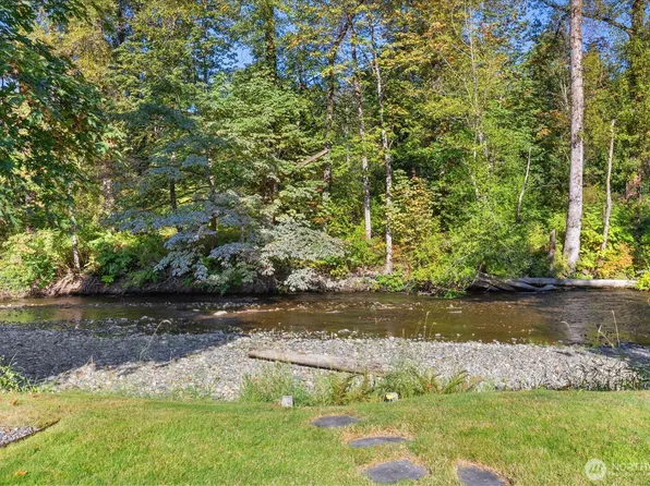 628 Russell Road, Snohomish, WA 98290