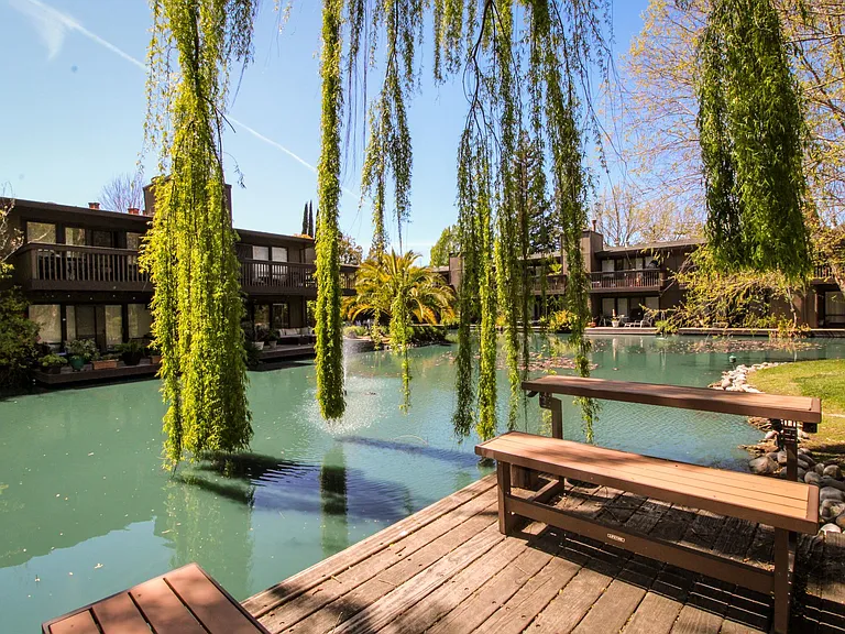 2408 Larkspur Ln #247 — Photo 30
