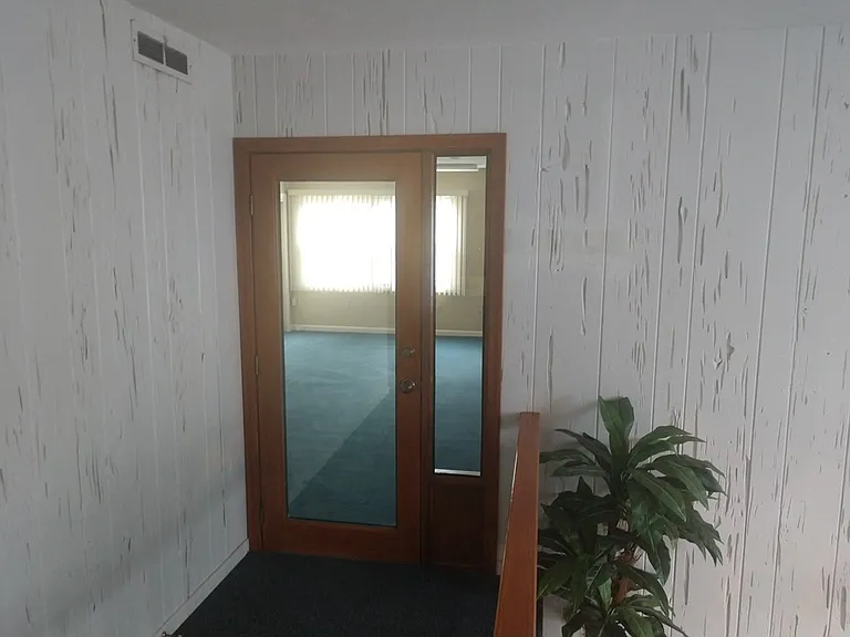 555 Pleasant St E #2 — Photo 5