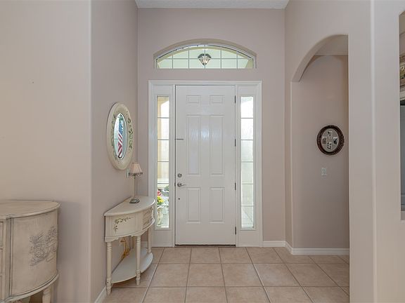 2nd image of 505 Pebble Brook Dr