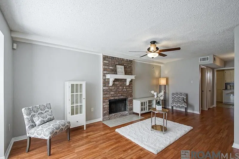2 bed, 1102 sqft, $975 — Photo 4