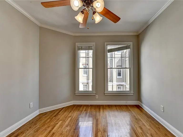 813 Clifton Heights Ln — Photo 35