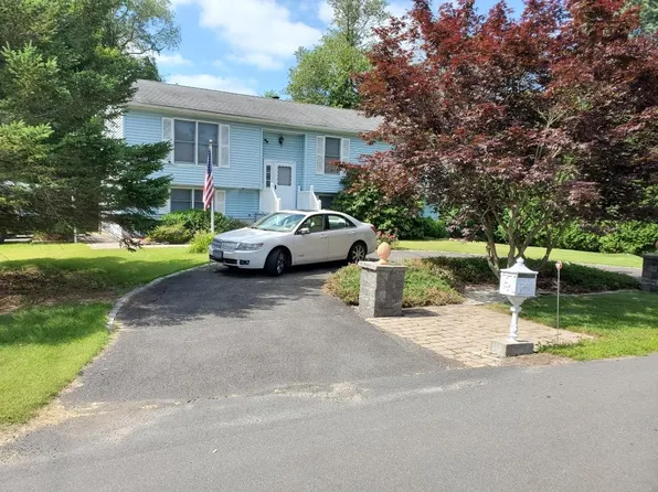 60 Forest Dr, Wurtsboro, NY 12790