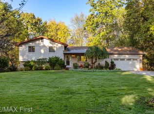 76055 Van Dyke Rd, Romeo, MI 48065