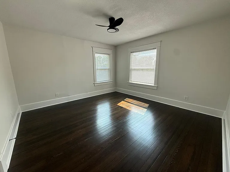 4125 State Line Rd — Photo 15